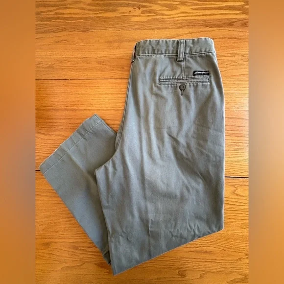 Eddie Bauer Men's Relaxed-Fit 100% Cotton Gray-Green Chinos, 40 - Picture 7 of 10